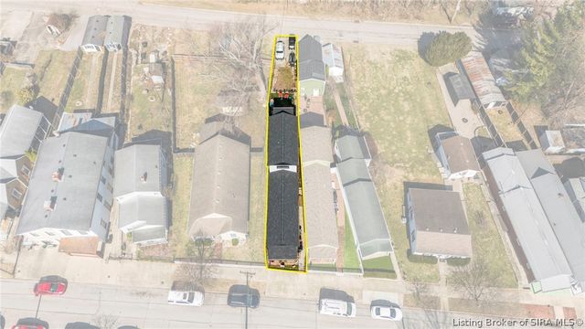 718 W Third Street, Madison, IN 47250