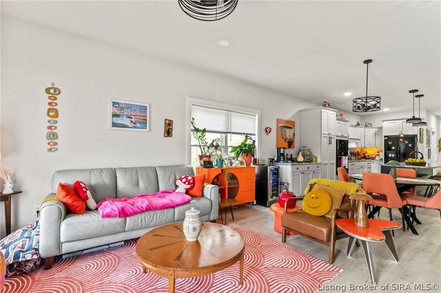 718 W Third Street, Madison, IN 47250