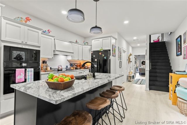 718 W Third Street, Madison, IN 47250