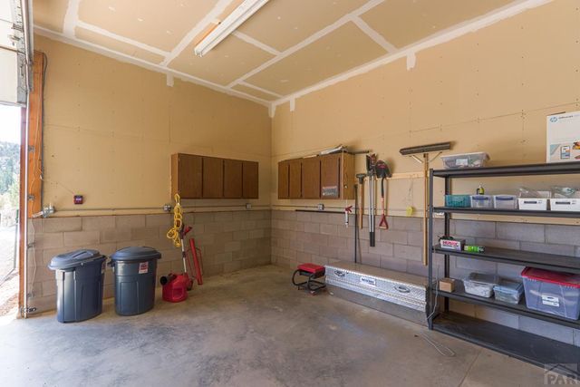 33103 Little Bear Dr, Trinidad, CO 81082