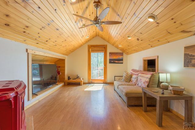 33103 Little Bear Dr, Trinidad, CO 81082