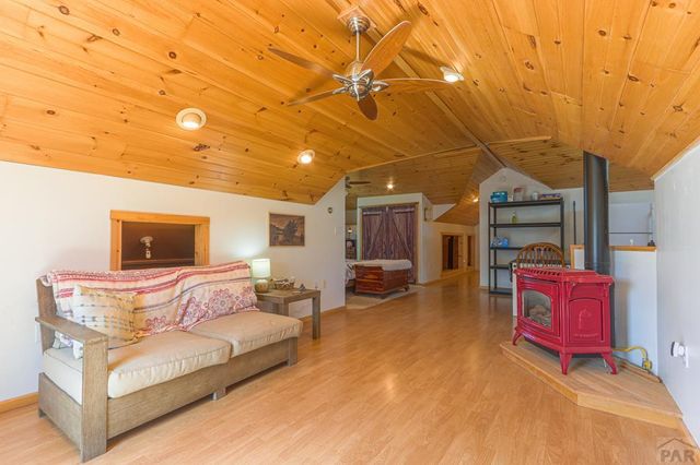 33103 Little Bear Dr, Trinidad, CO 81082