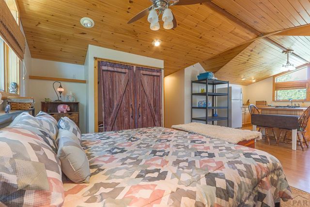 33103 Little Bear Dr, Trinidad, CO 81082