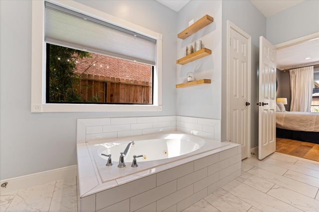 17334 Emerald Isle Drive, Houston, TX 77095