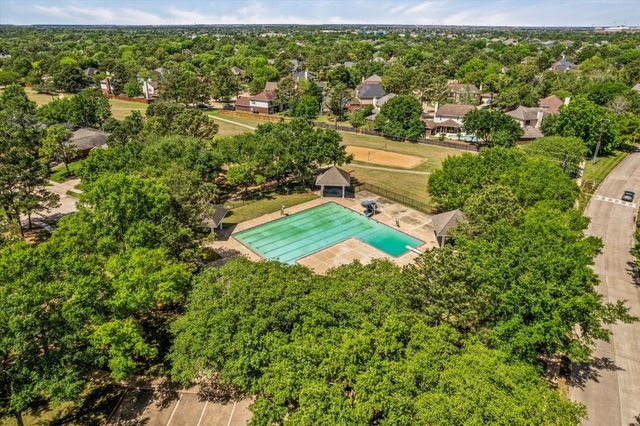 17334 Emerald Isle Drive, Houston, TX 77095