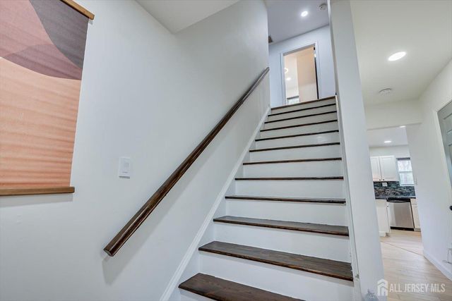 122 Dewolfe Street, Edison, NJ 08817