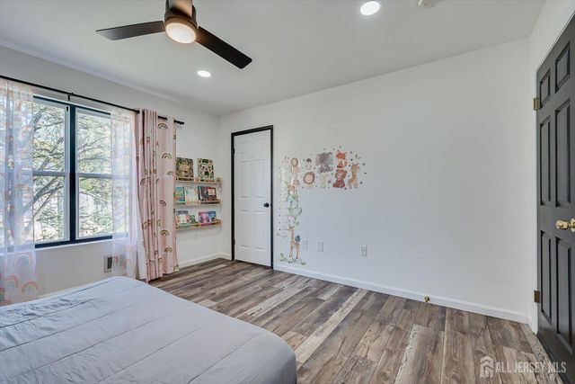 122 Dewolfe Street, Edison, NJ 08817