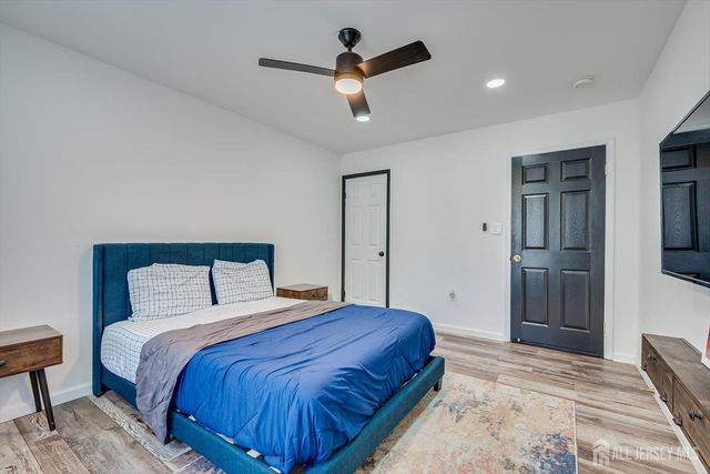 122 Dewolfe Street, Edison, NJ 08817