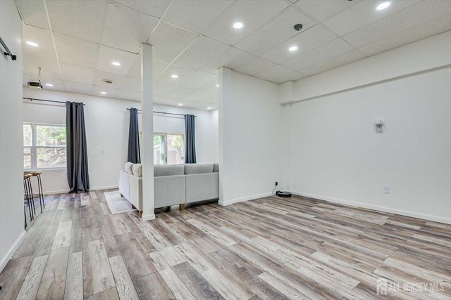 122 Dewolfe Street, Edison, NJ 08817