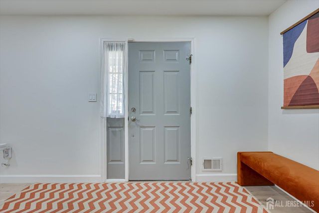 122 Dewolfe Street, Edison, NJ 08817