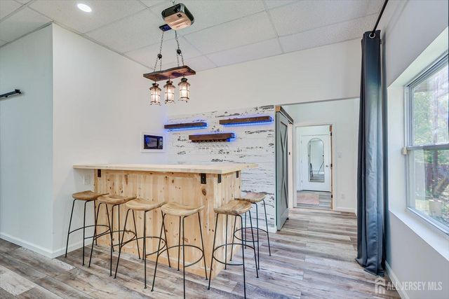 122 Dewolfe Street, Edison, NJ 08817