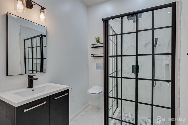 122 Dewolfe Street, Edison, NJ 08817