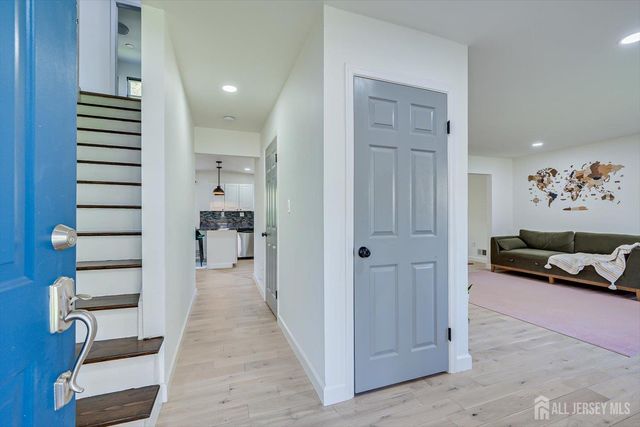 122 Dewolfe Street, Edison, NJ 08817