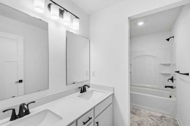 1717 Upper 143rd Street E, Rosemount, MN 55068