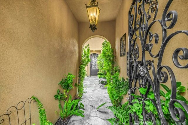 467 Tangerine, Brea, CA 92823