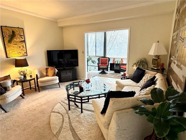 1800 Clairmont Lake A630, Decatur, GA 30033