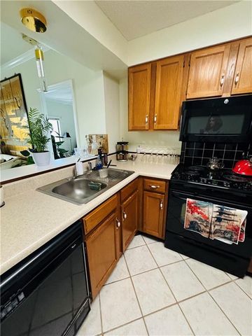 1800 Clairmont Lake A630, Decatur, GA 30033