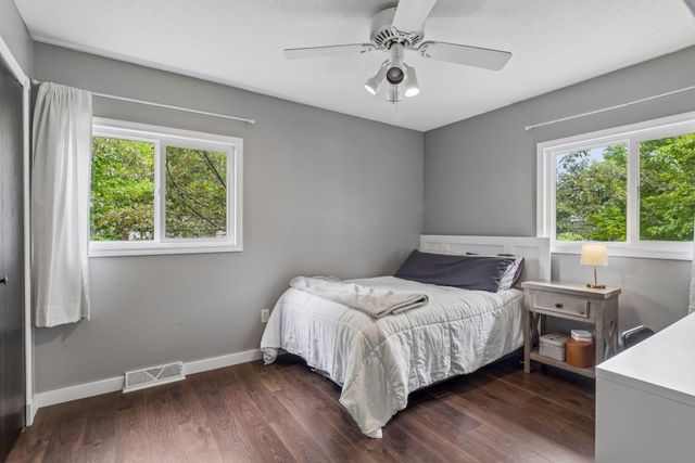 1848 Evergreen Draw, Woodbury, MN 55125
