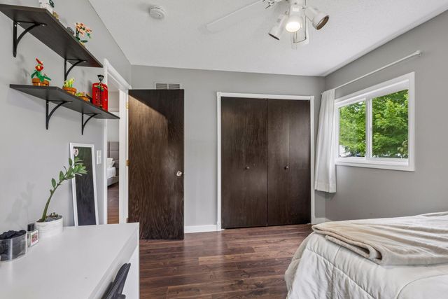 1848 Evergreen Draw, Woodbury, MN 55125