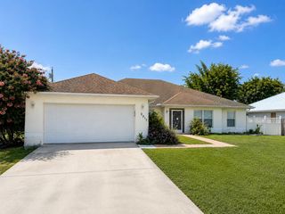 2017 SE Dranson Circle, Port St. Lucie, Port St Lucie, FL 34952