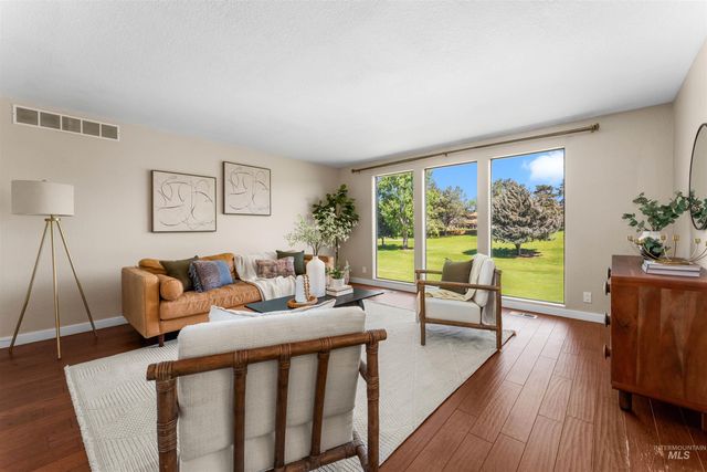 1116 N Eagle Hills Way, Eagle, ID 83616