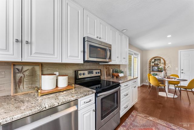 1116 N Eagle Hills Way, Eagle, ID 83616
