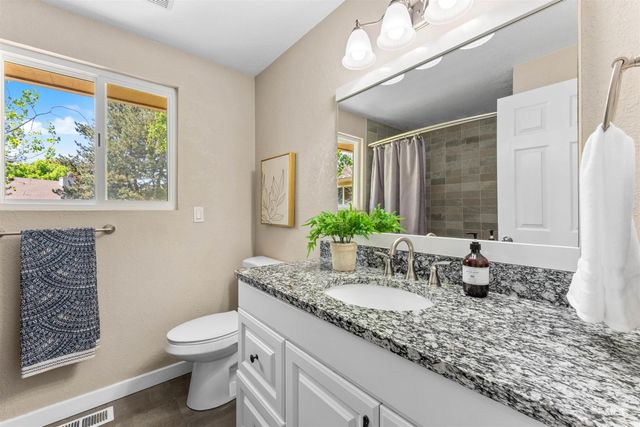 1116 N Eagle Hills Way, Eagle, ID 83616