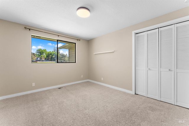 1116 N Eagle Hills Way, Eagle, ID 83616