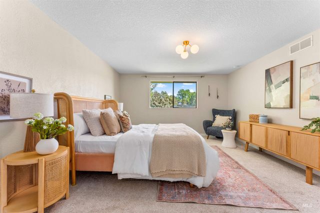 1116 N Eagle Hills Way, Eagle, ID 83616