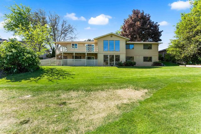 1116 N Eagle Hills Way, Eagle, ID 83616