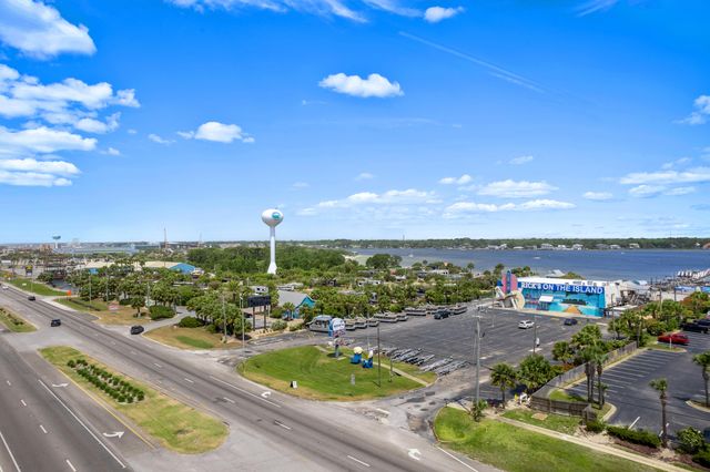 1318 SE Miracle Strip Parkway, Fort Walton Beach, FL 32548