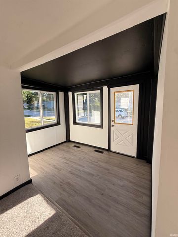 4425 Holton Avenue, Fort Wayne, IN 46806