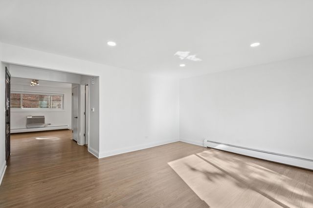 4201 N Paulina Street, Chicago, IL 60613