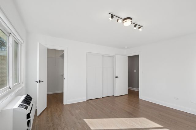 4201 N Paulina Street, Chicago, IL 60613