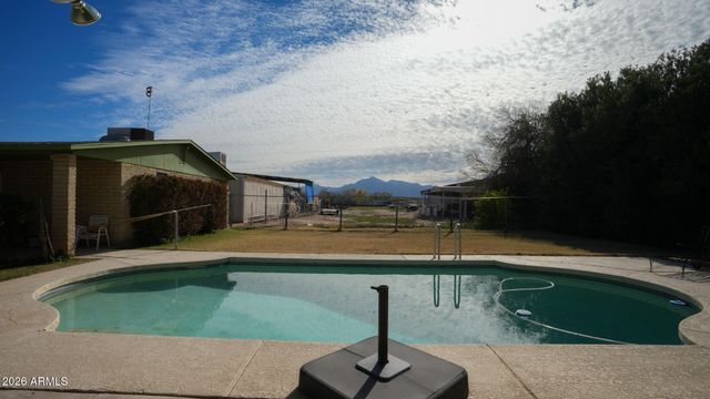 10219 W southern Avenue, Tolleson, AZ 85353