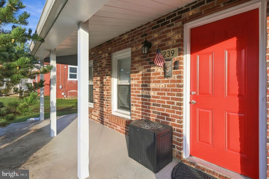 239 CHESTNUT ST, MOUNT HOLLY, NJ 08060 — photo 4