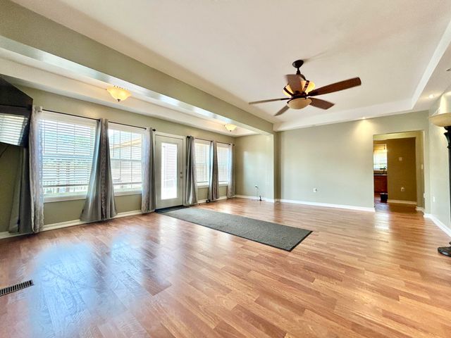 291 Forest Ridge Circle, Bronston, KY 42518