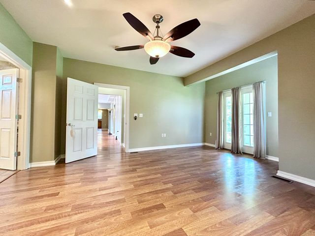 291 Forest Ridge Circle, Bronston, KY 42518