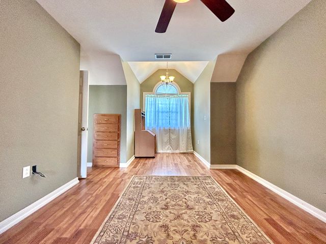 291 Forest Ridge Circle, Bronston, KY 42518