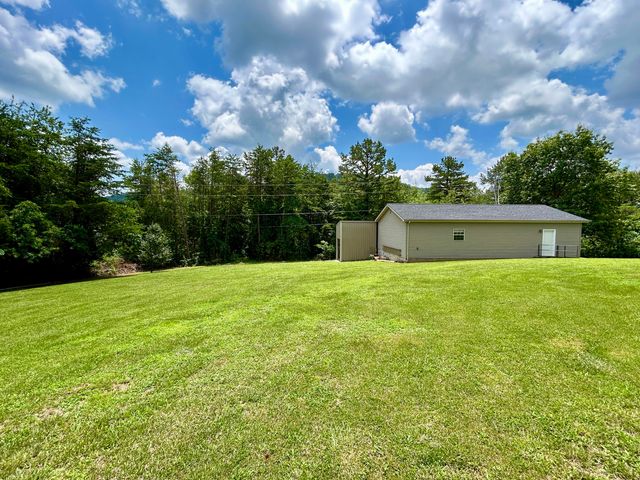 291 Forest Ridge Circle, Bronston, KY 42518