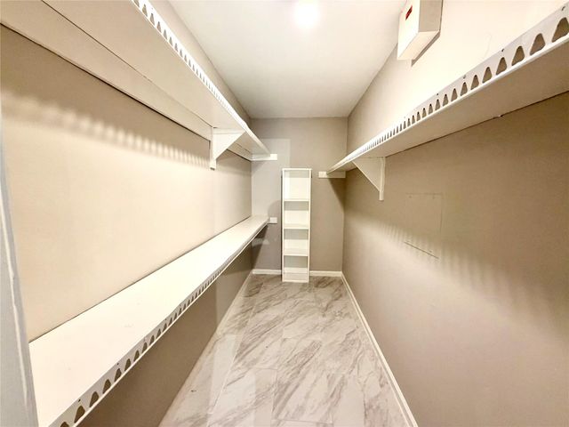 359 N Post Oak Lane 118, Houston, TX 77024