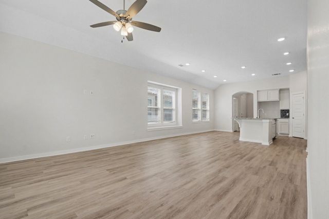 5520 Yarborough Drive, Forney, TX 75126