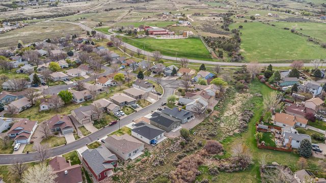214 Limberpine Circle, Parachute, CO 81635