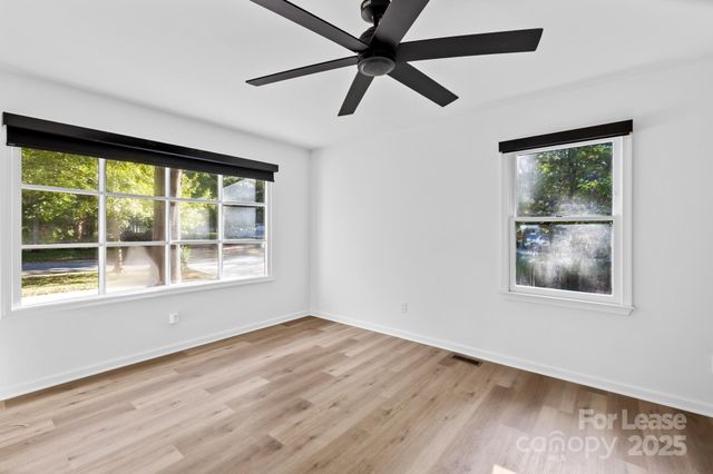 7201 Leaves Lane, Charlotte, NC 28213