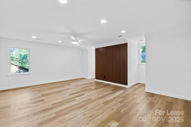 7201 Leaves Lane, Charlotte, NC 28213