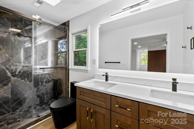 7201 Leaves Lane, Charlotte, NC 28213