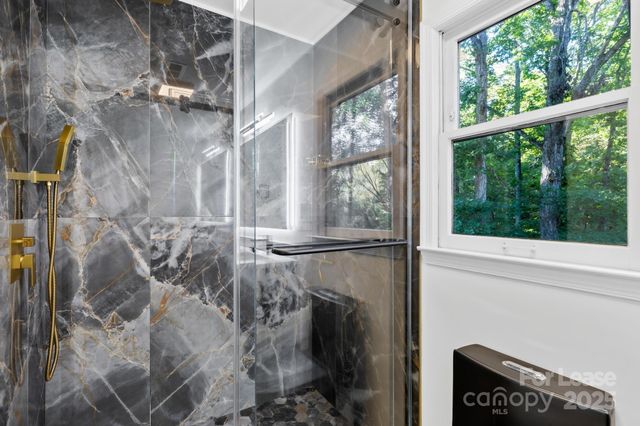 7201 Leaves Lane, Charlotte, NC 28213