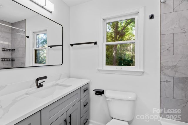 7201 Leaves Lane, Charlotte, NC 28213