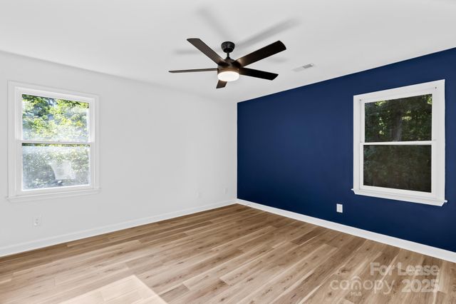 7201 Leaves Lane, Charlotte, NC 28213