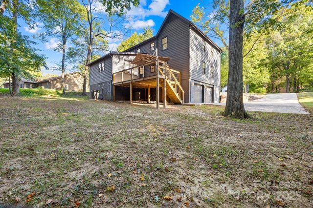 7201 Leaves Lane, Charlotte, NC 28213